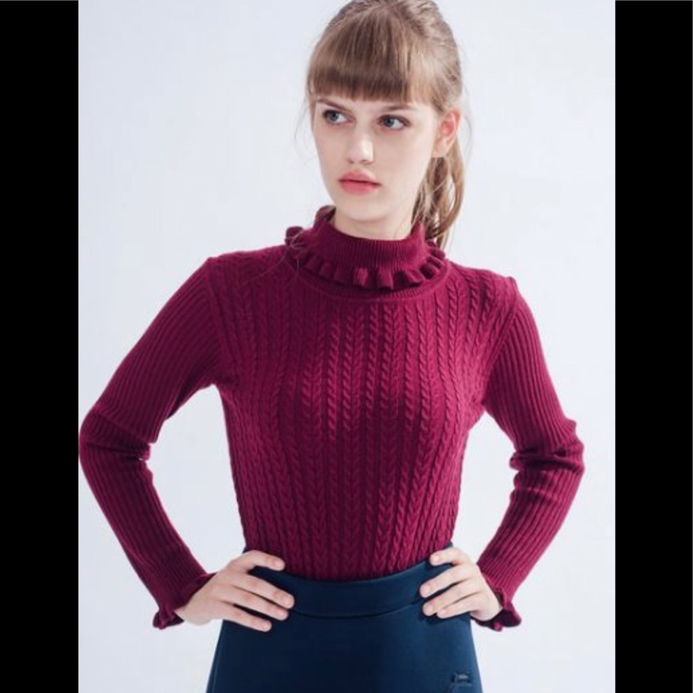 Miss Patina London NWT sweater. Size small.